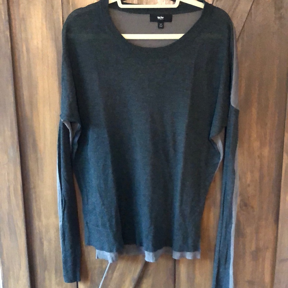 Color blocked mossimo Sweater